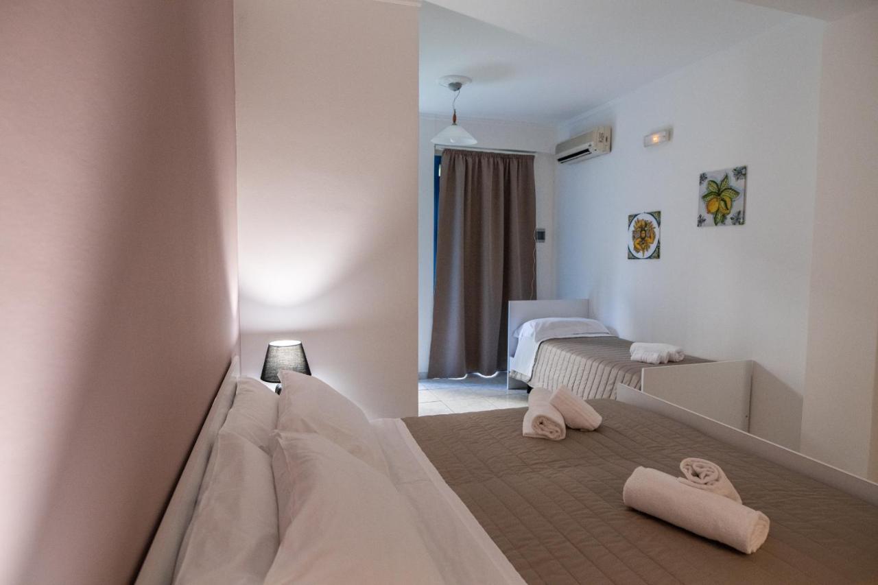 Ada Hotel Giardini-Naxos Extérieur photo
